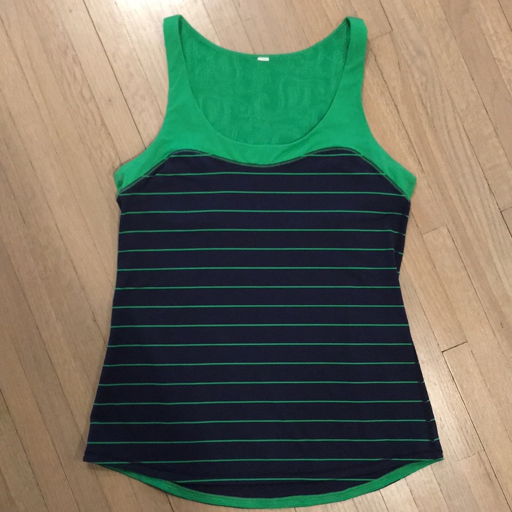 Like new navy/green lululemon tank